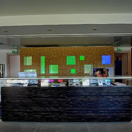 Hotel Viareggio 호텔 비아레지오